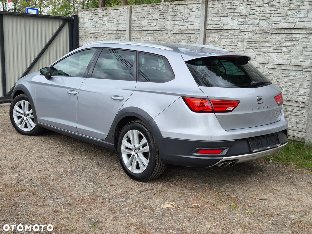 Seat Leon 2.0 TDI DPF Start&Stop DSG XCELLENCE - 12
