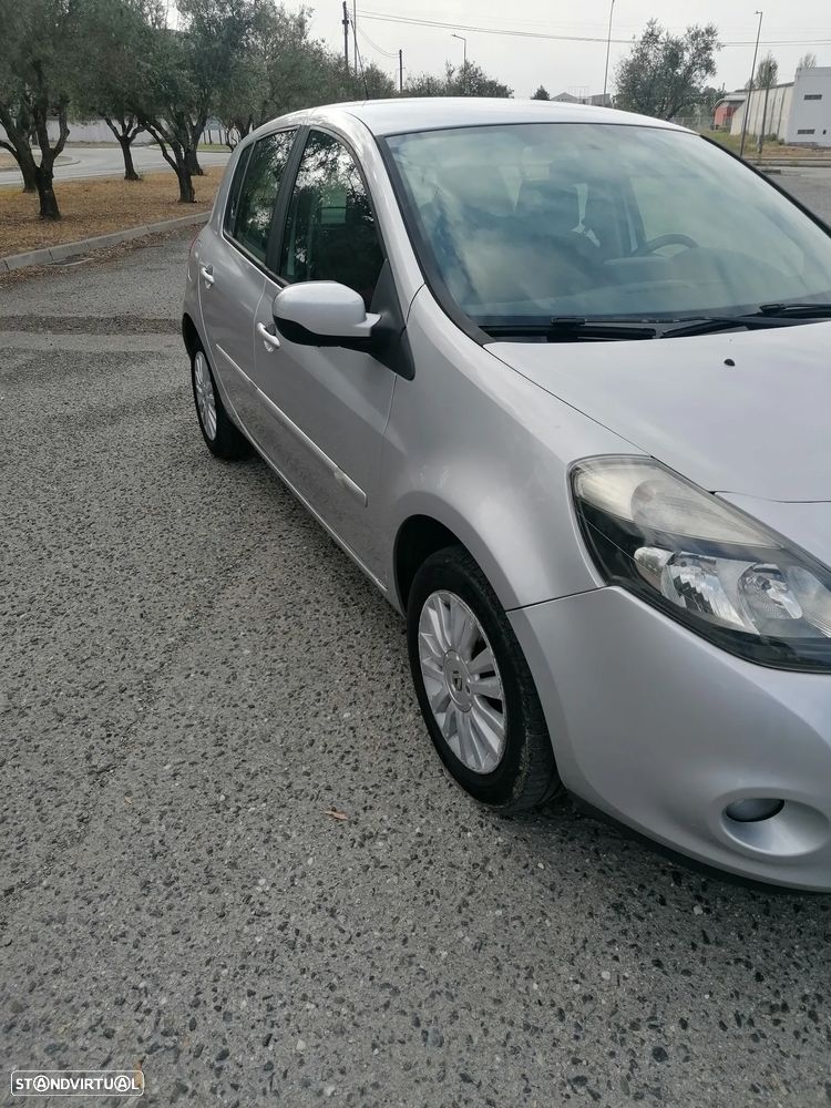 Renault Clio - 5