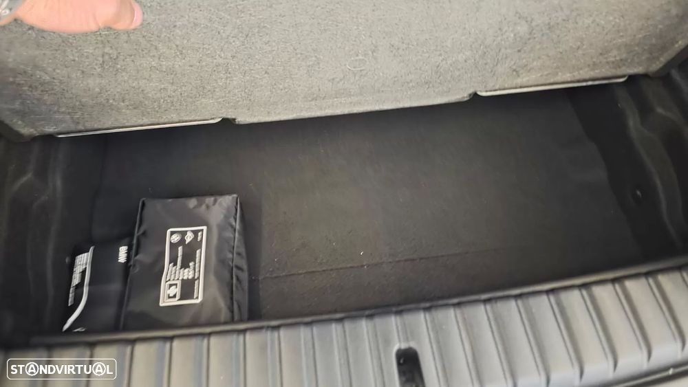 BMW 118 i Pack Desportivo M Auto - 23