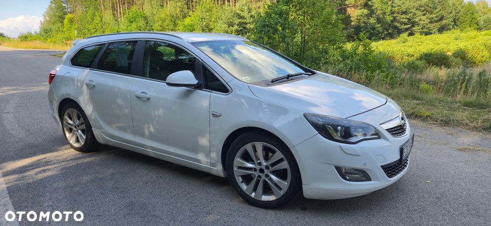 Opel Astra 2.0 CDTI DPF Cosmo - 3