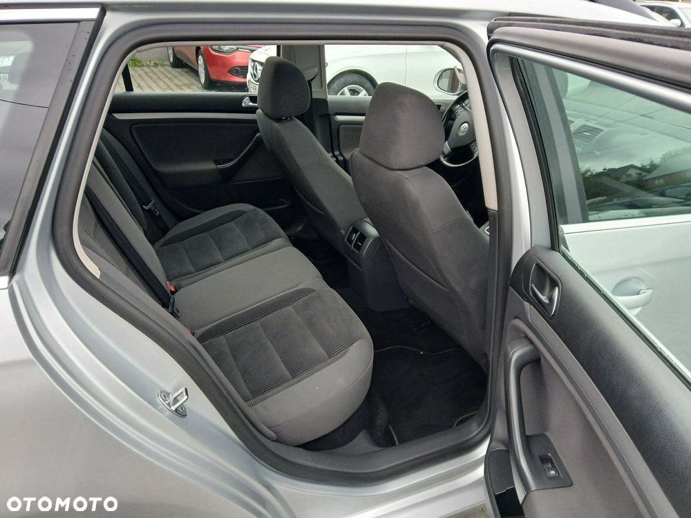 Volkswagen Golf 2.0 TDI Highline - 9