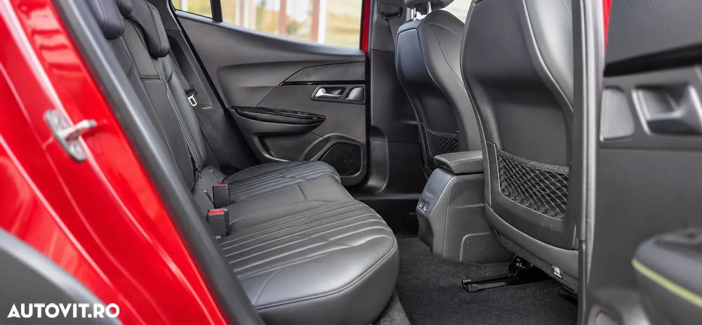 Peugeot 2008 1.2 PureTech EAT8 STT GT - 7