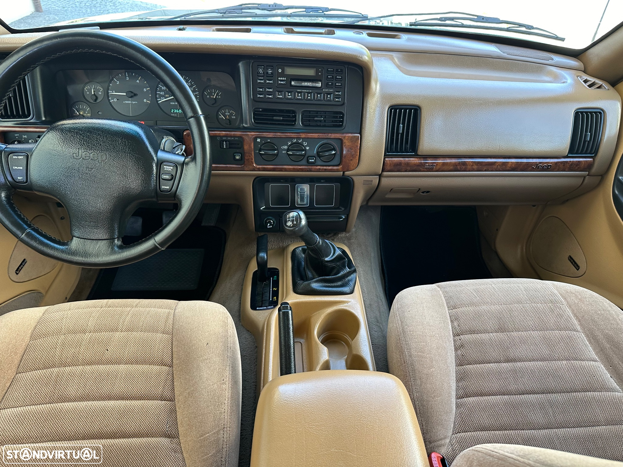 Jeep Grand Cherokee 2.5 TD Laredo - 16