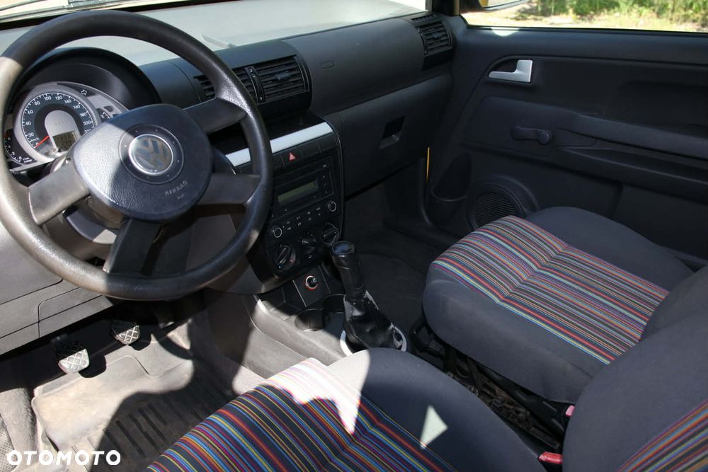 Volkswagen Fox - 5