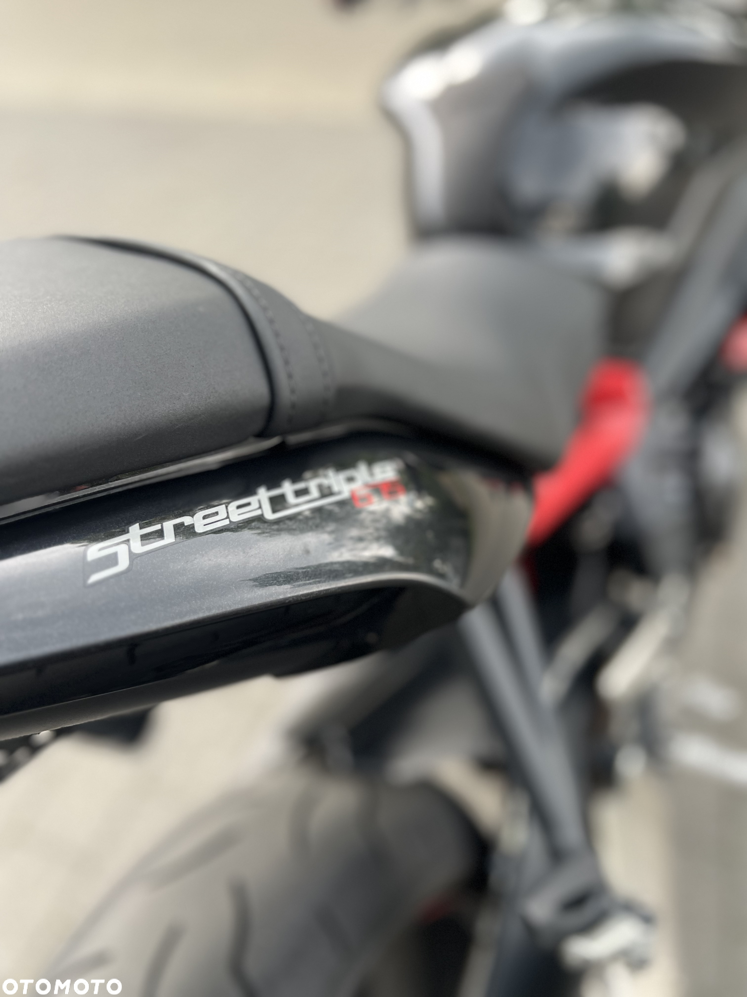 Triumph Street Triple - 13