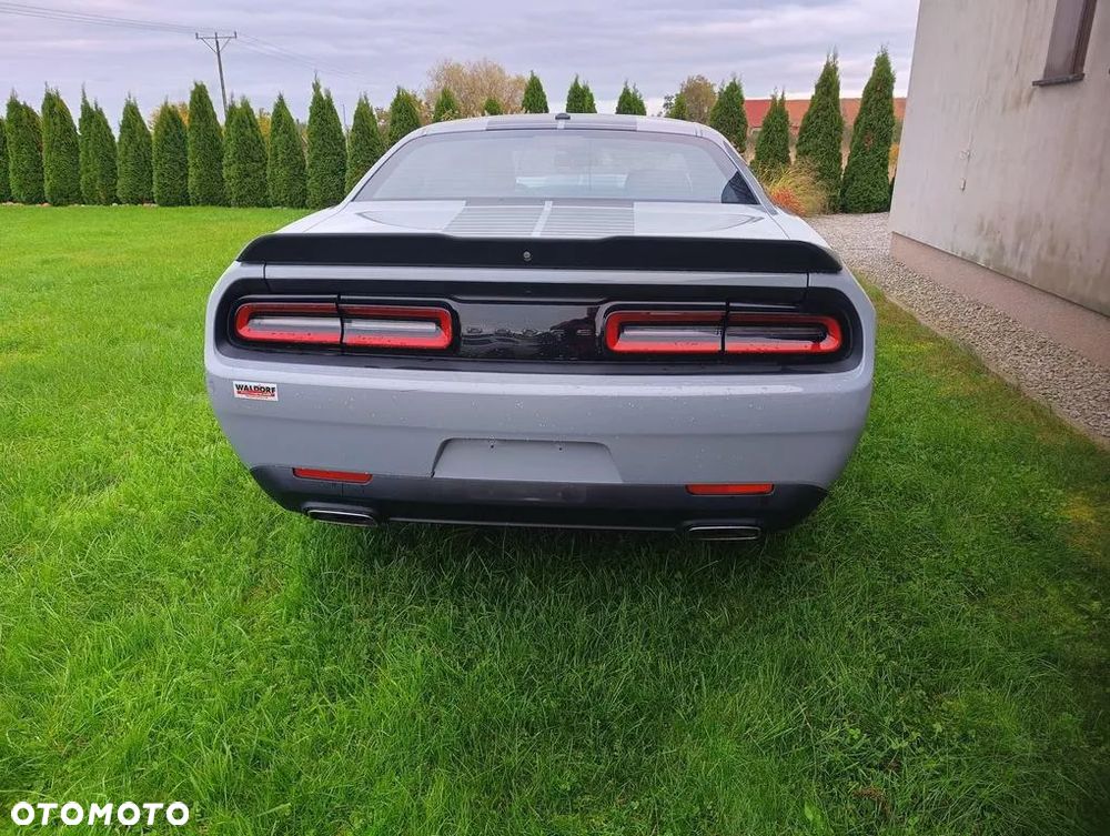 Dodge Challenger 3.6 SXT - 1