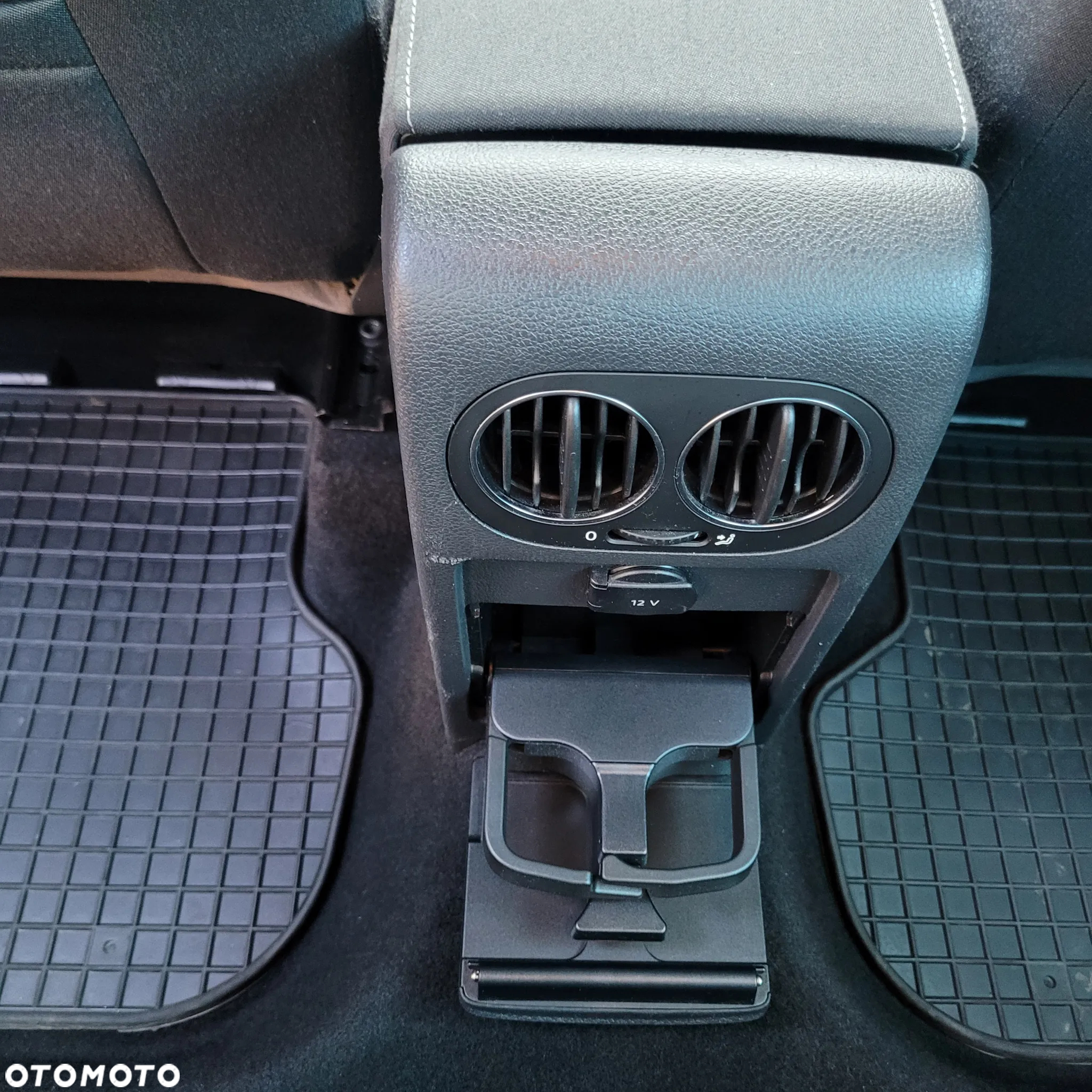 Volkswagen Golf Plus 1.6 TDI DPF Team - 14