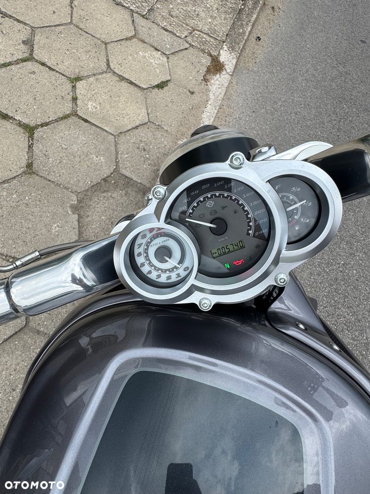 Harley-Davidson V-Rod Muscle - 9