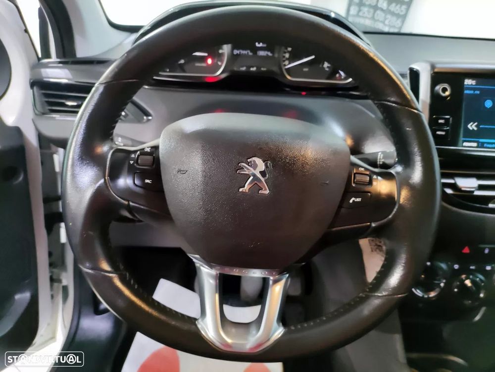 Peugeot 208 1.2 PureTech Active - 15