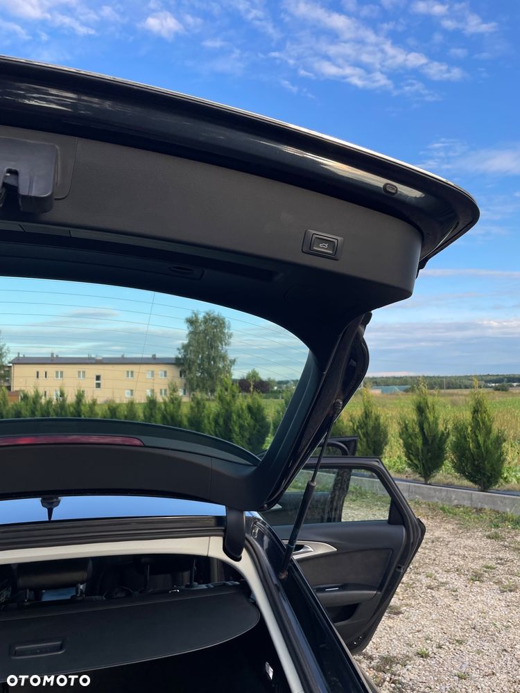 Audi A6 Avant 2.0 TDI Ultra S tronic - 34