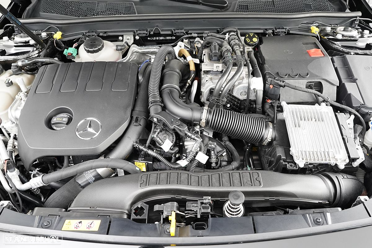 Mercedes-Benz A 250 e - 23