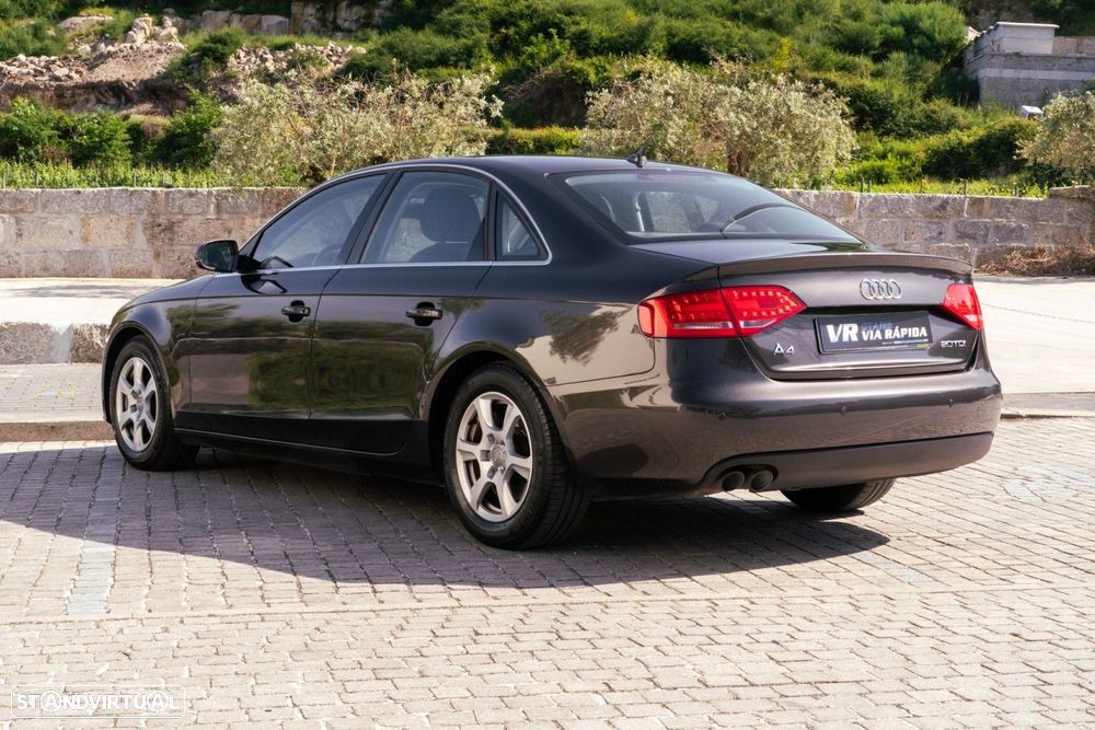 Audi A4 2.0 TDI Advance - 7