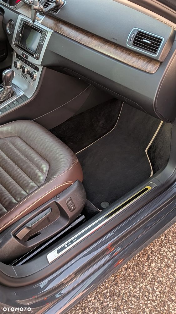 Volkswagen Passat 2.0 TDI Highline DSG - 19