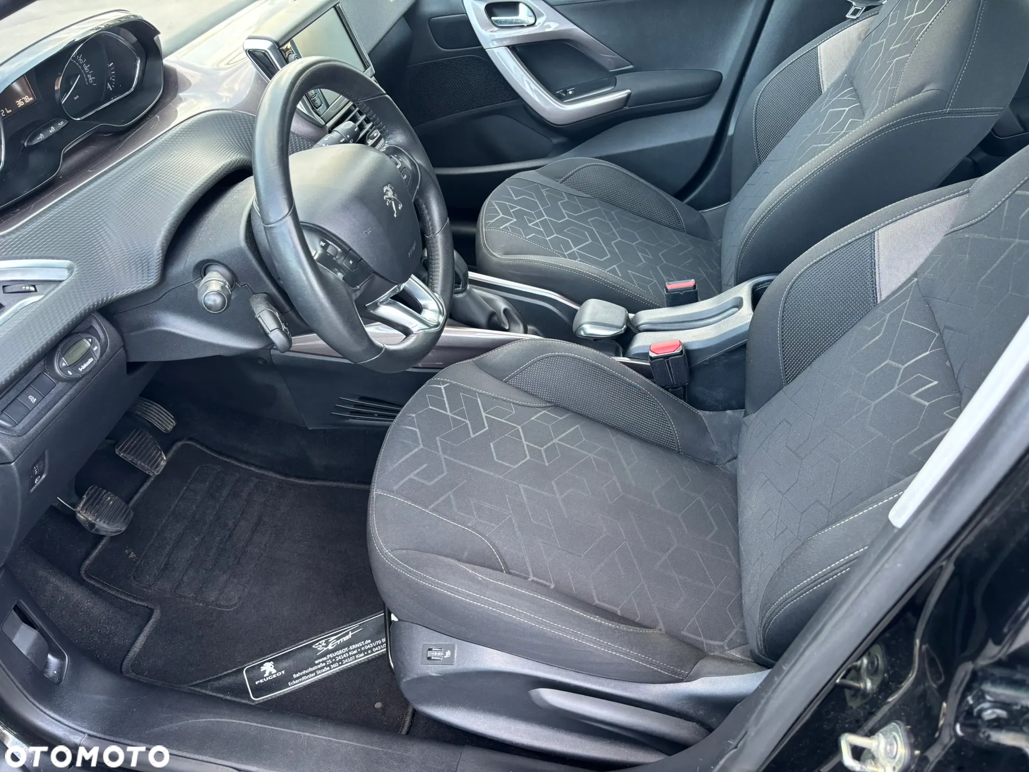 Peugeot 2008 1.2 Pure Tech Active - 16