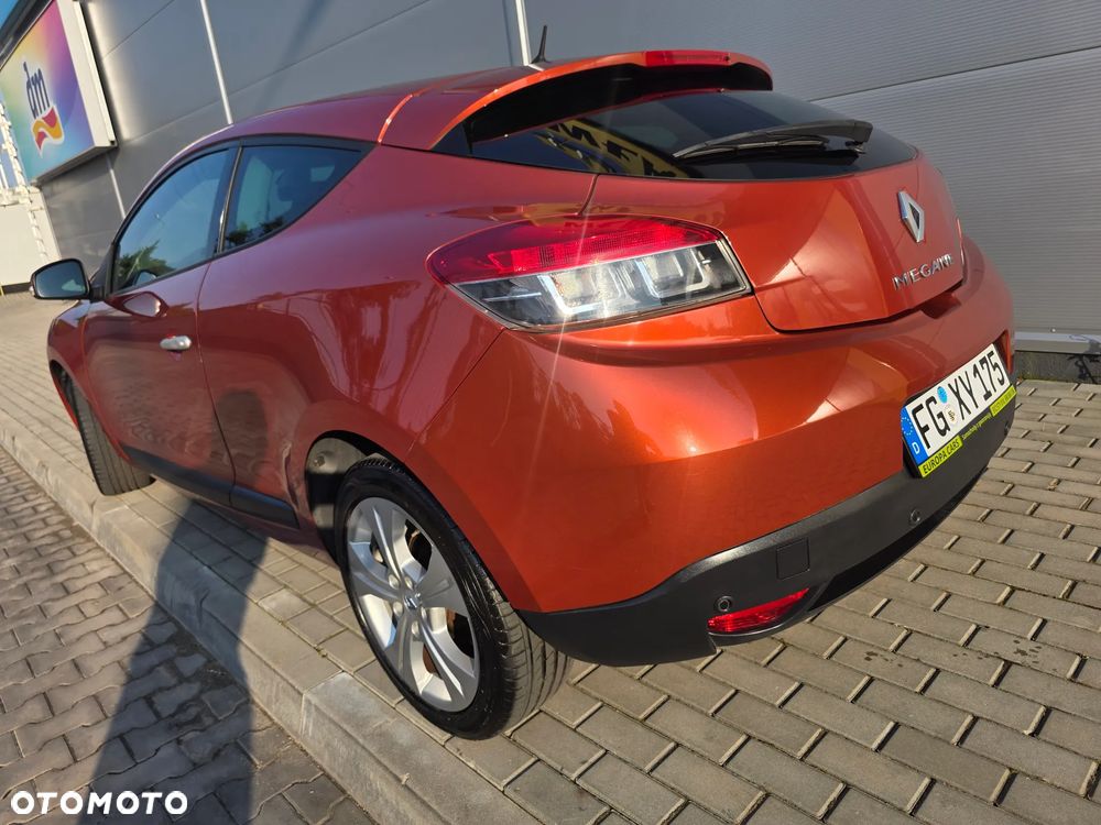 Renault Megane 1.6 16V Dynamique Euro5 - 15