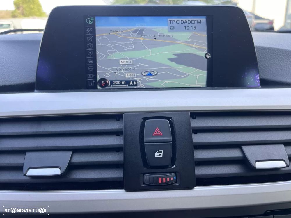 BMW 320 d Touring Sport Line - 60