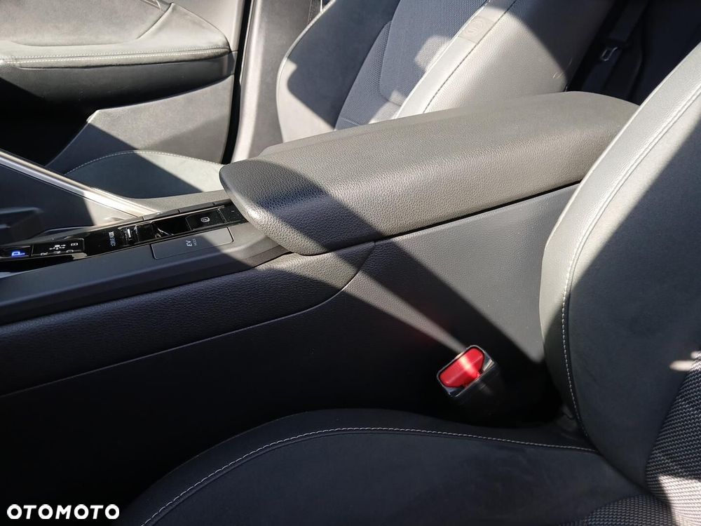 Toyota C-HR 1.8 Hybrid Executive - 38