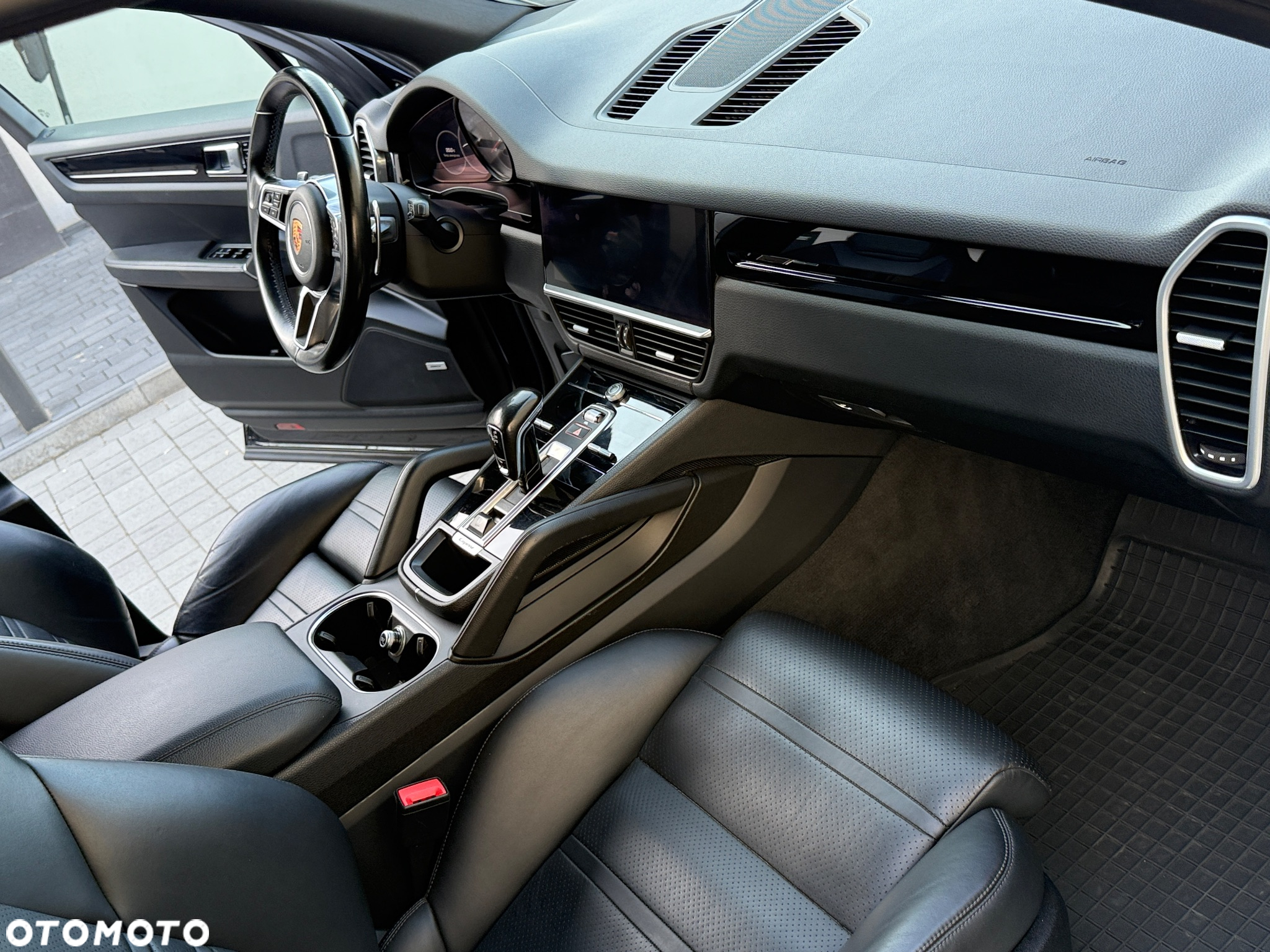 Porsche Cayenne Standard - 33