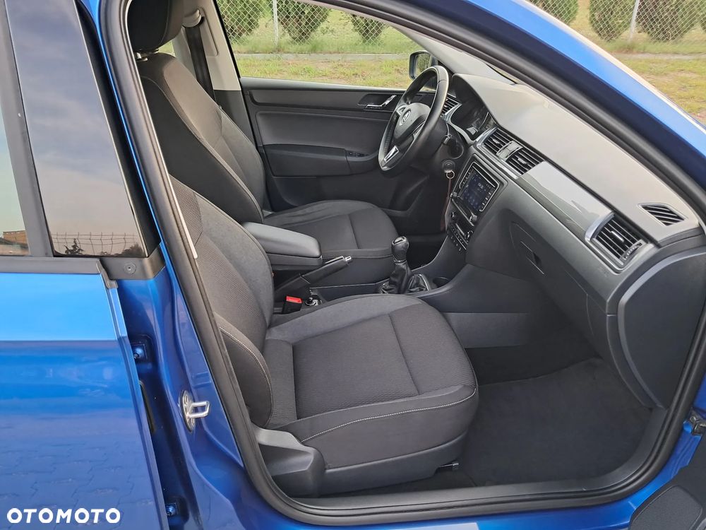 Skoda RAPID 1.6 TDI Edition - 19