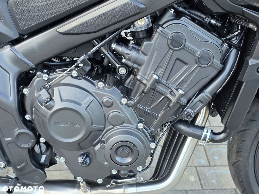 Honda CB - 8