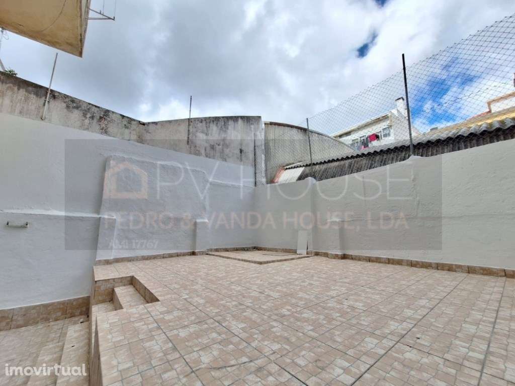 Apartamento T2 Amadora Praça da Igreja nº5 c/v esq - Grande imagem: 3/26