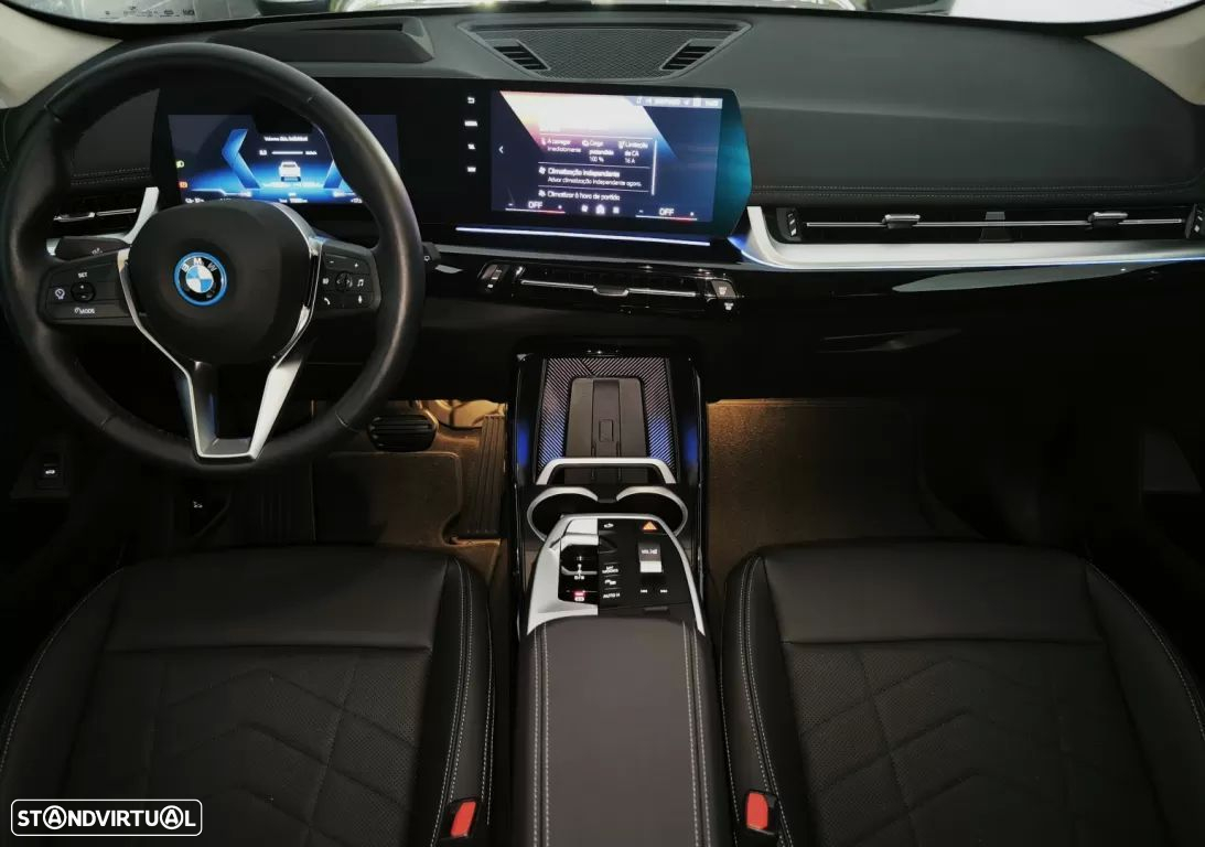 BMW iX1 eDrive20 - 35