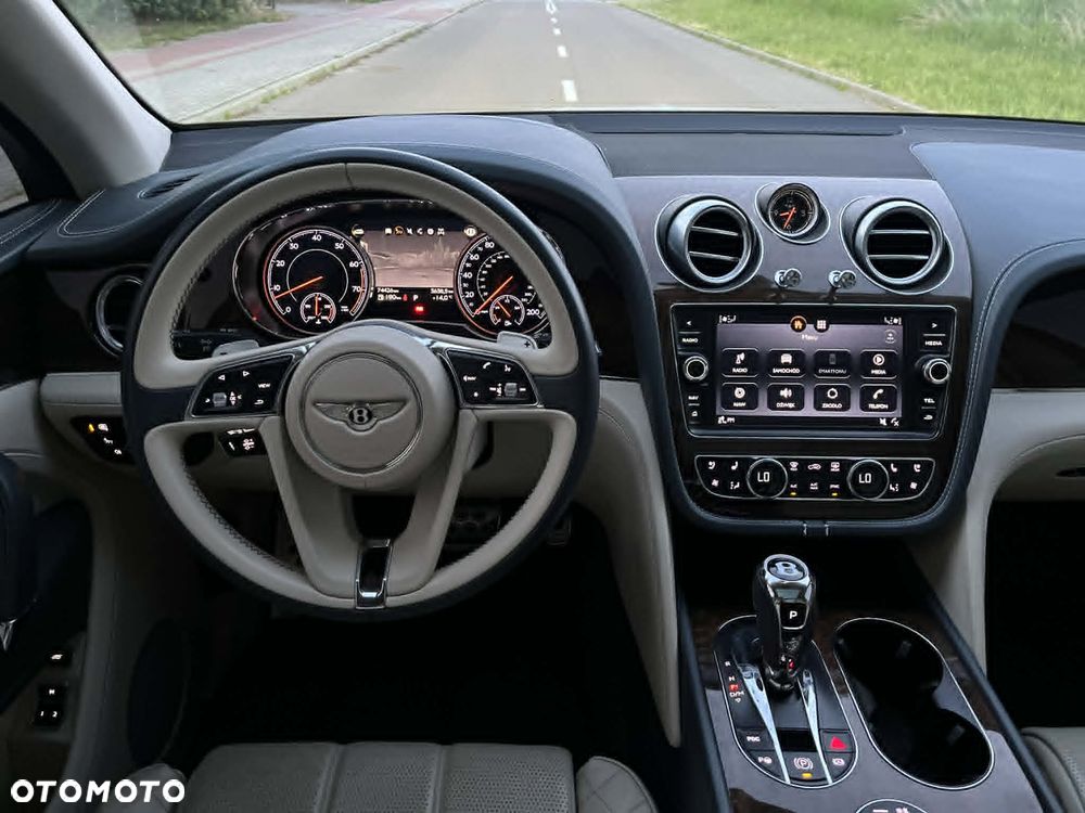 Bentley Bentayga W12 First Edition - 14