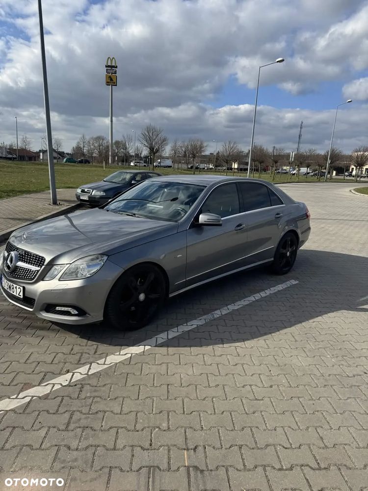 Mercedes-Benz Klasa E 350 CGI BlueEffICIENCY Avantgarde - 2
