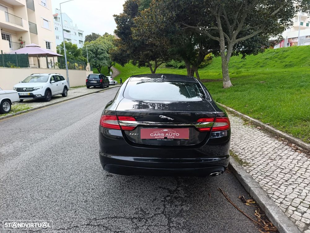 Jaguar XF - 8