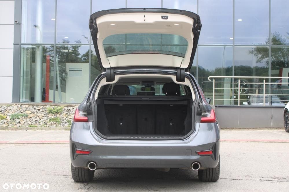 BMW Seria 3 - 37