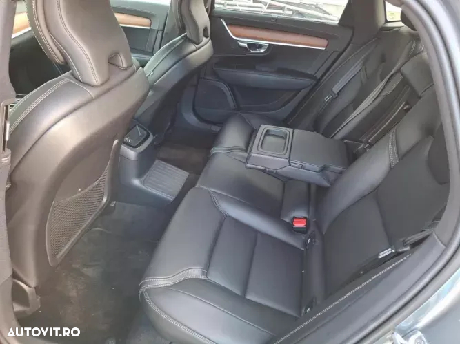 Volvo S90 - 15