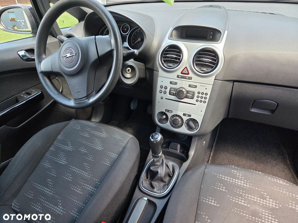 Opel Corsa - 12