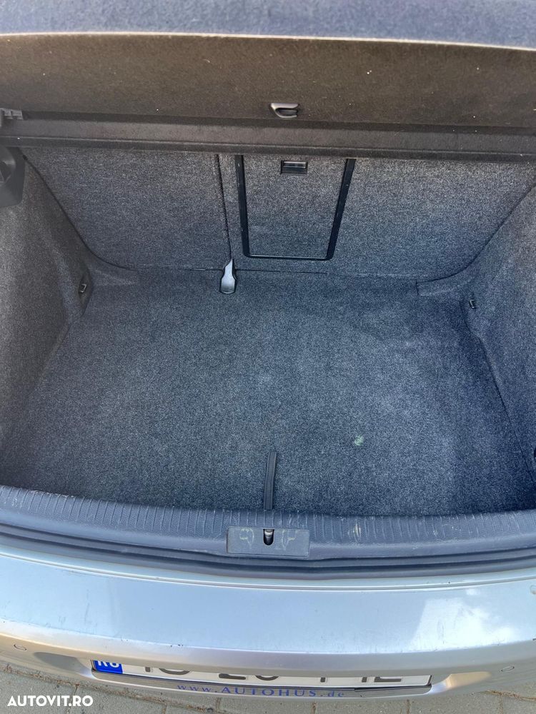 Volkswagen Golf 2.0 TDI DPF BlueMotion Technology DSG Comfortline - 7