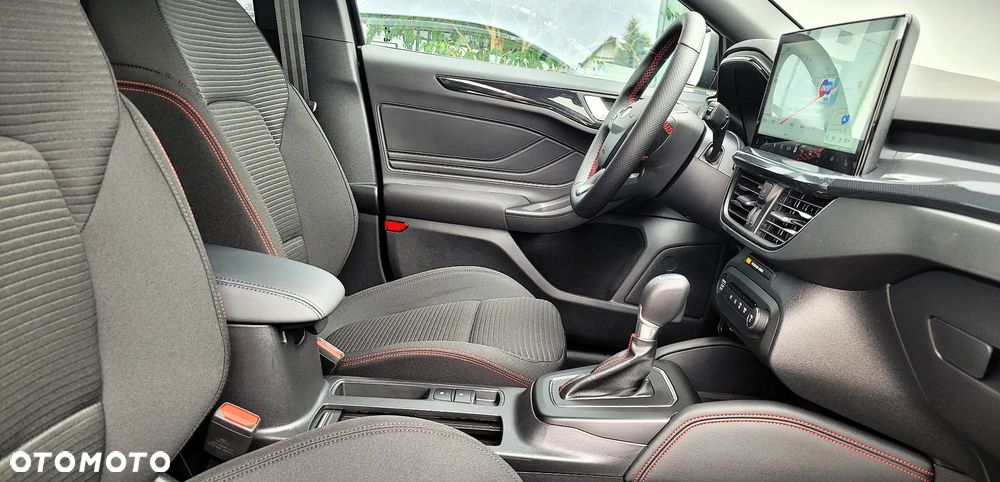 Ford Focus 1.0 EcoBoost mHEV ST-Line X - 9