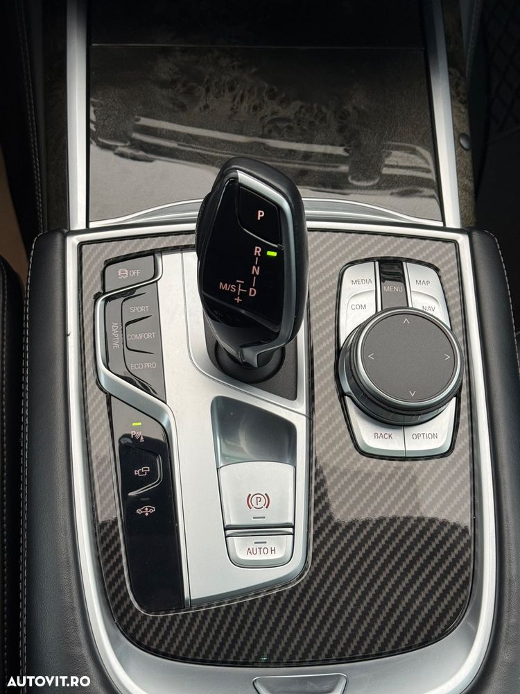 BMW Seria 7 730Ld xDrive MHEV - 22