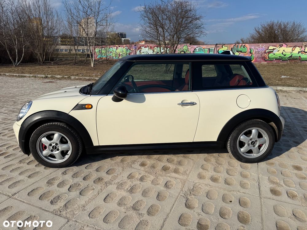 MINI Cooper Standard - 5