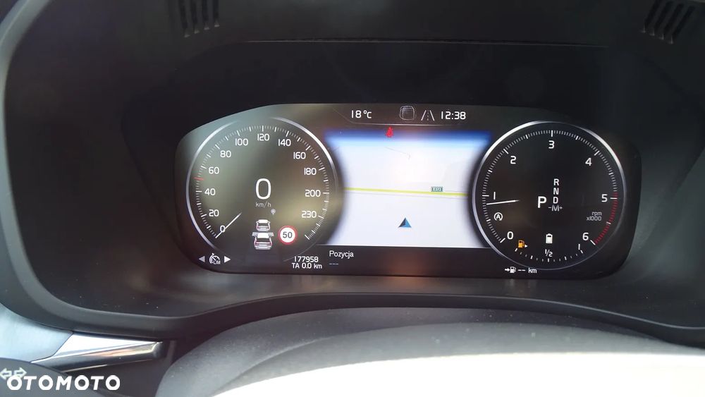 Volvo XC 60 B4 D AWD Geartronic Inscription - 33