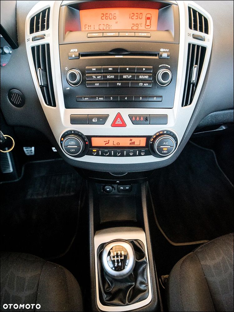 Kia ProCeed - 27