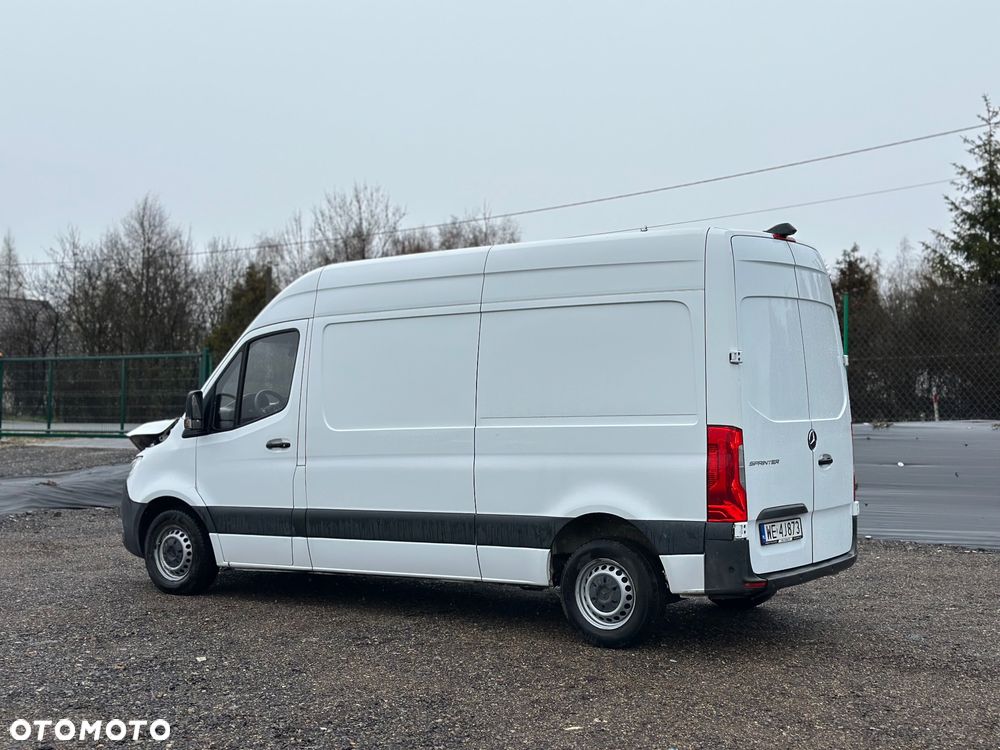 Mercedes-Benz Sprinter - 18