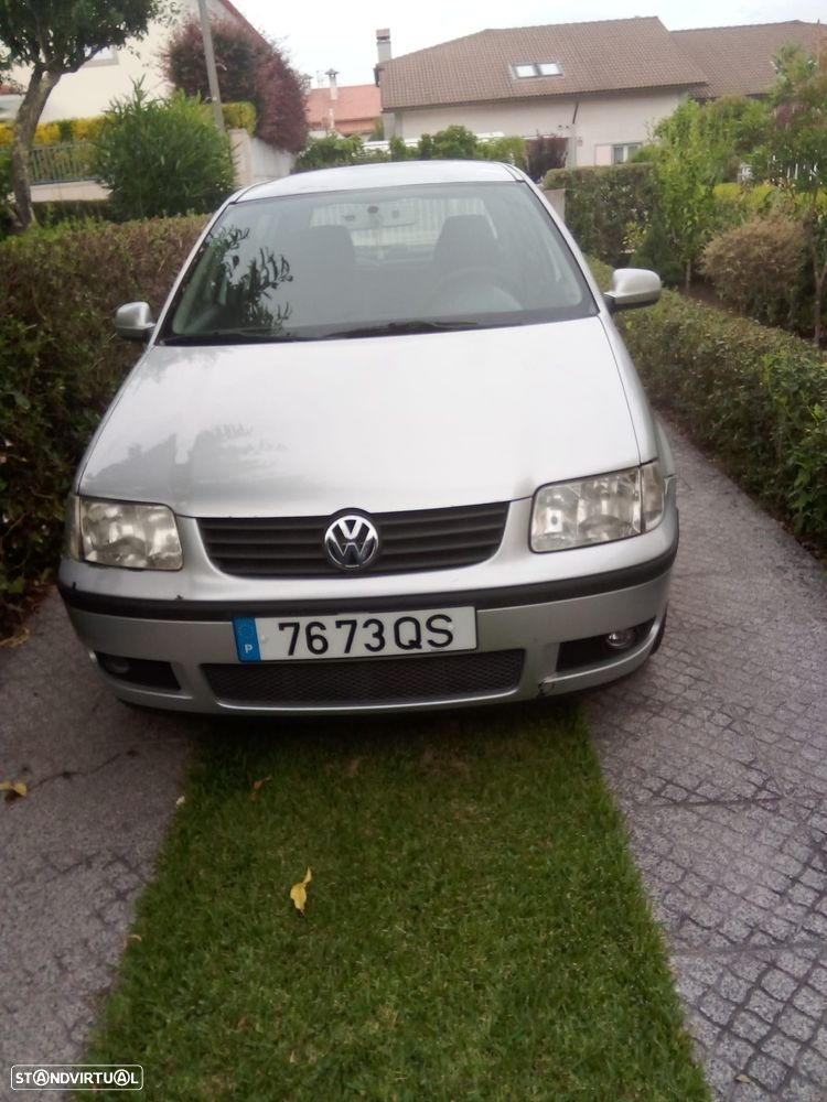 VW Polo 1.4 TDi Confortline - 1