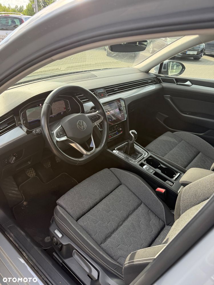 Volkswagen Passat Variant 2.0 TDI EVO Business - 24