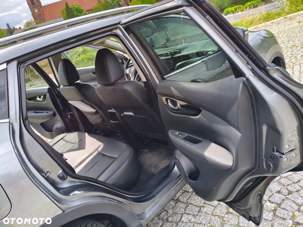 Nissan Qashqai 1.5 dCi Tekna - 9