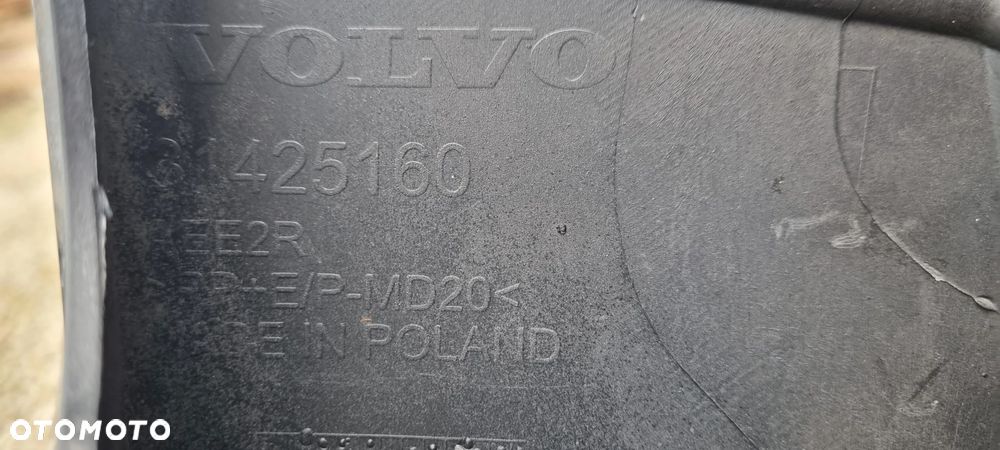 VOLVO XC60 II 2017- Zderzak przód oryginał MB362 - 14