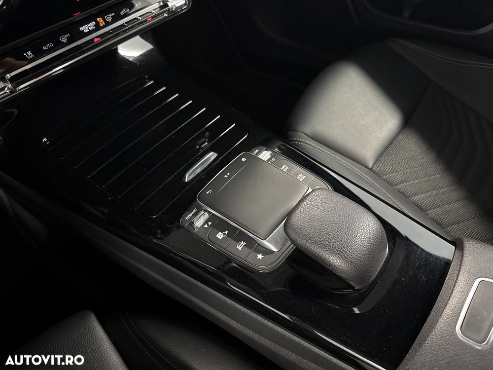 Mercedes-Benz A 180 d 8G-DCT Progressive - 24