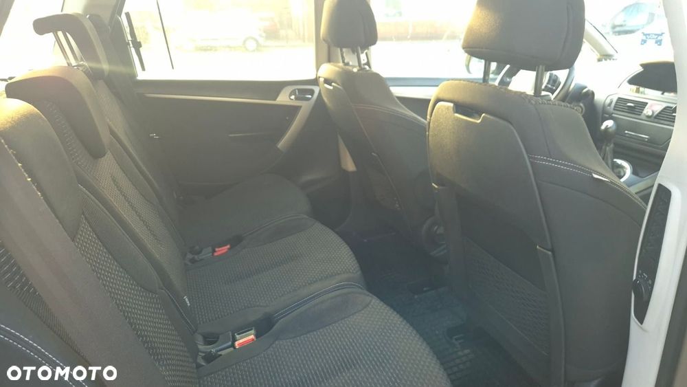 Citroën C4 Picasso - 9