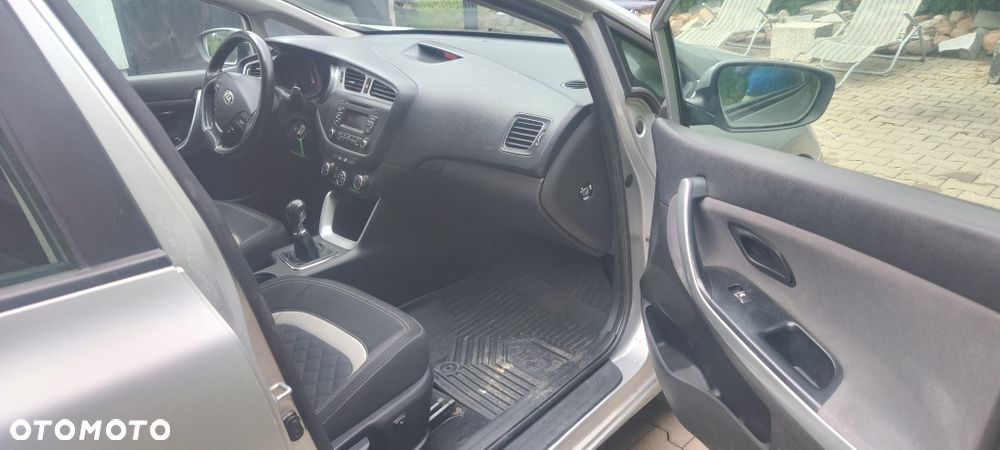 Kia Ceed - 7