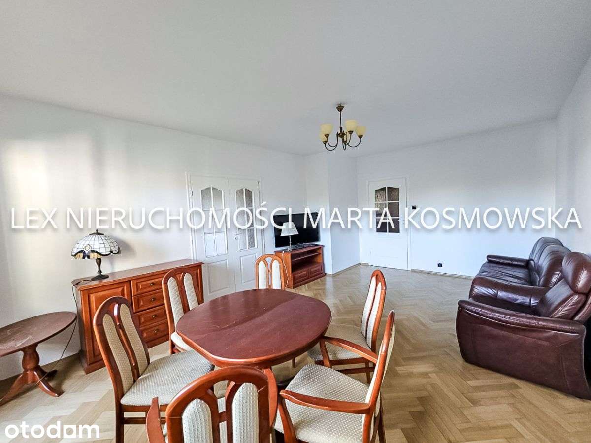 Ochota ul. Dickensa 31a, 74,90 m, garaż, komórka