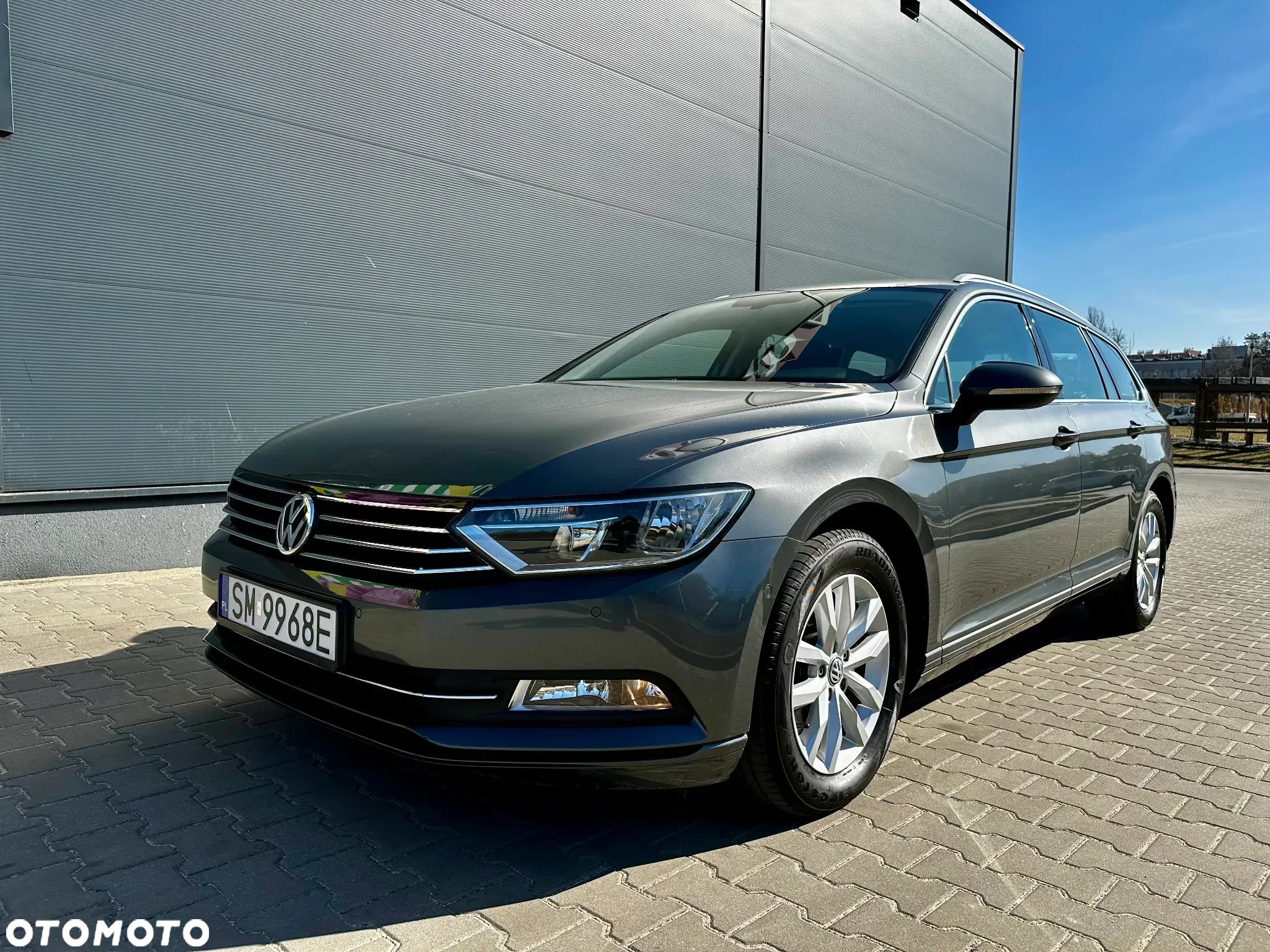Volkswagen Passat 1.6 TDI BMT Comfortline - 3