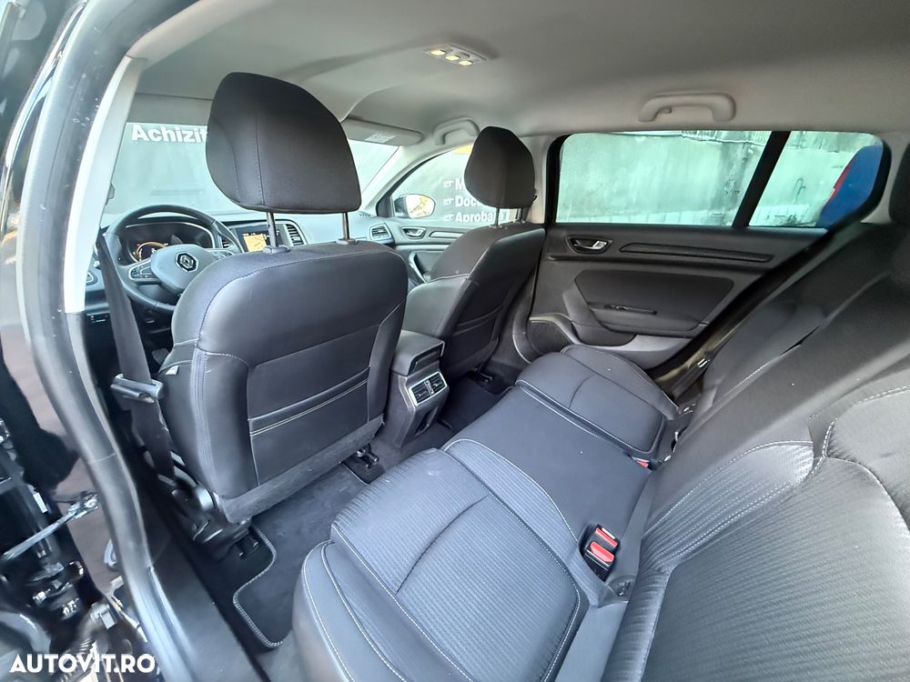 Renault Megane 1.5 dCI Privilege - 14