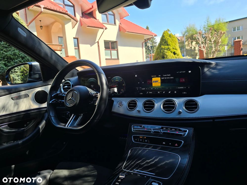 Mercedes-Benz Klasa E 220 d 4-Matic AMG - 32